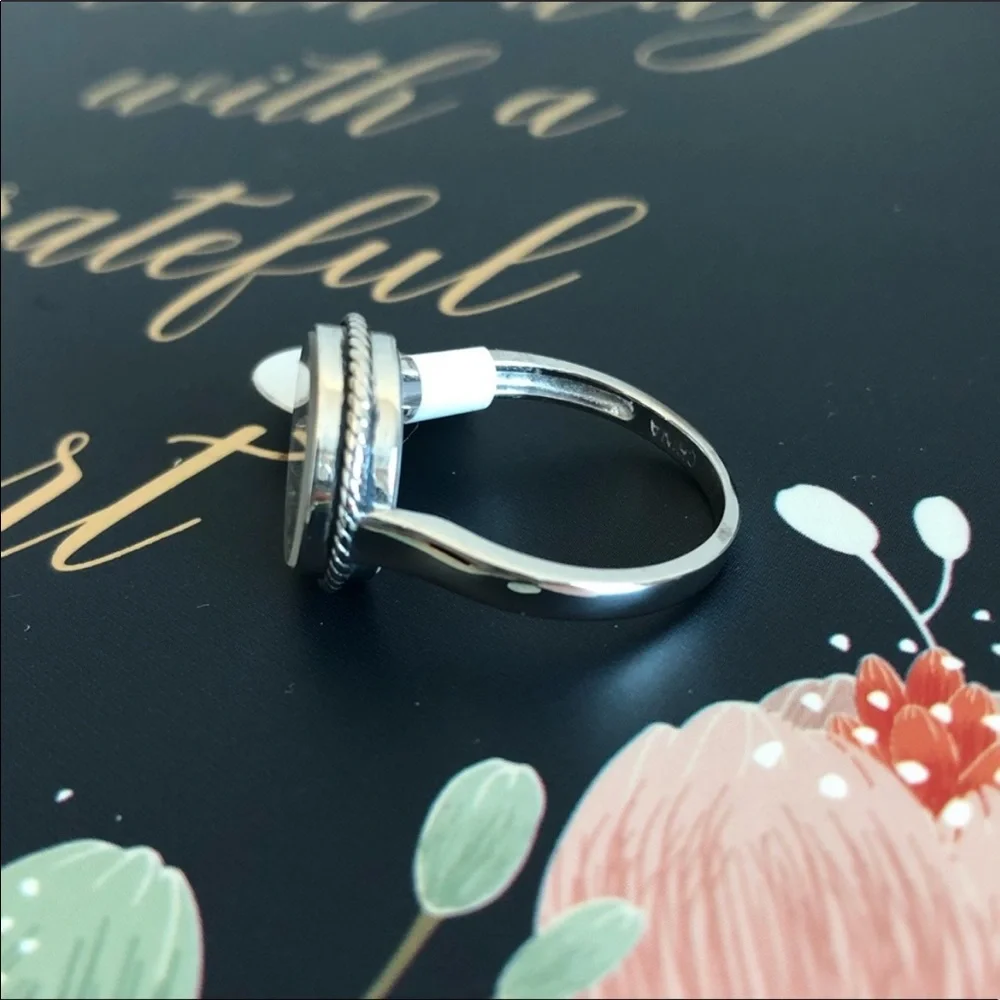 925 Sterling Silver Ring With Gem Stones
